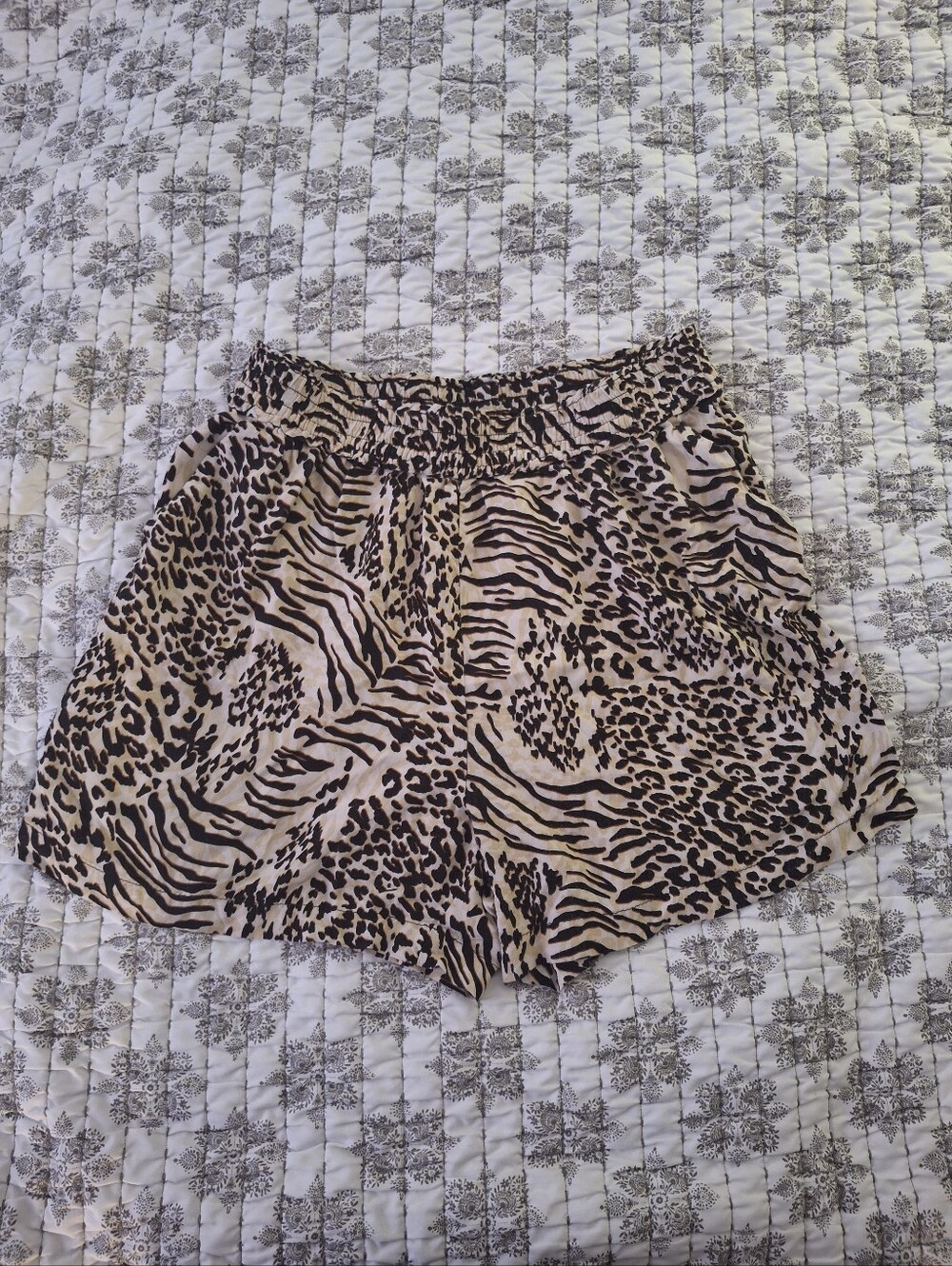 Animal Print Elastic Waist Shorts - Tan & Black